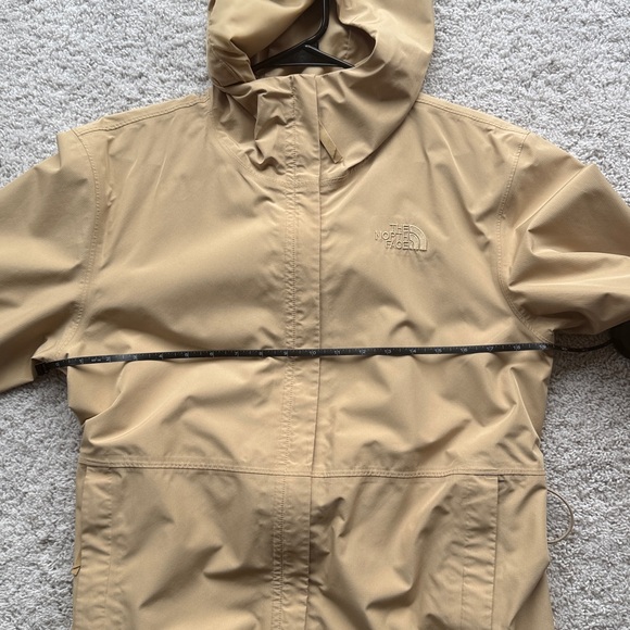 The North Face Women’s Daybreak Rain Parka | Size M - Picture 16 of 16
